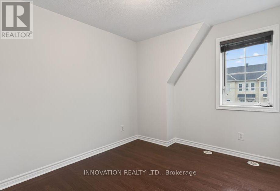 Condos for Sale in Ottawa – 2043 MADRID AVENUE, Ottawa – By Peter Sagos - Image 33