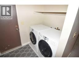 412 Abadan Place Ne, Calgary, AB T2A6W3 Photo 12