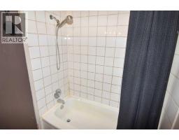 412 Abadan Place Ne, Calgary, AB T2A6W3 Photo 14