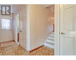 Bathroom - 68 Ridley Drive, Hamilton, ON L8W1J2 Photo 9