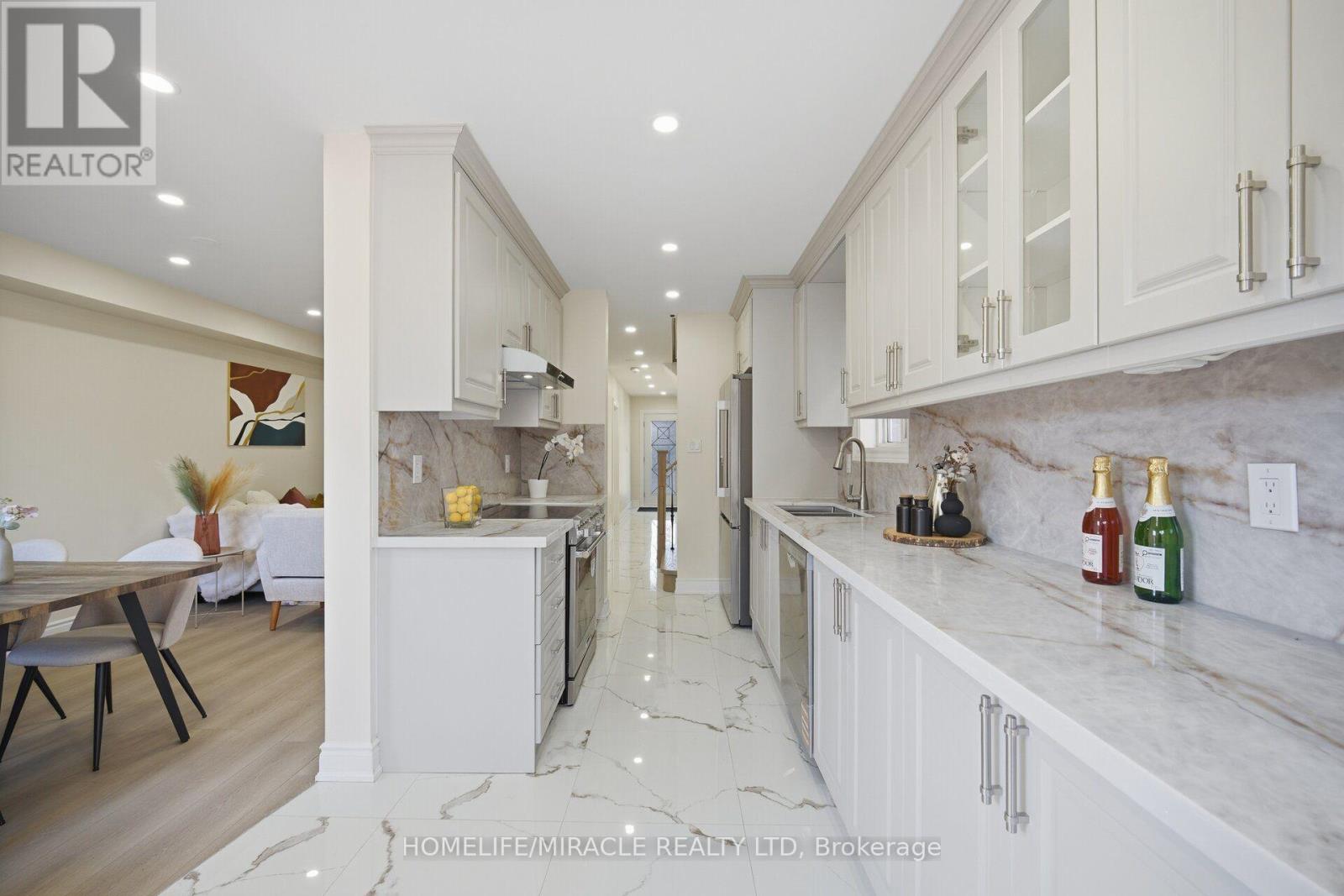 33 Ridgefield Court, Brampton, ON photo 14