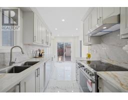 33 Ridgefield Court, Brampton, ON L6P1B4 Photo 12