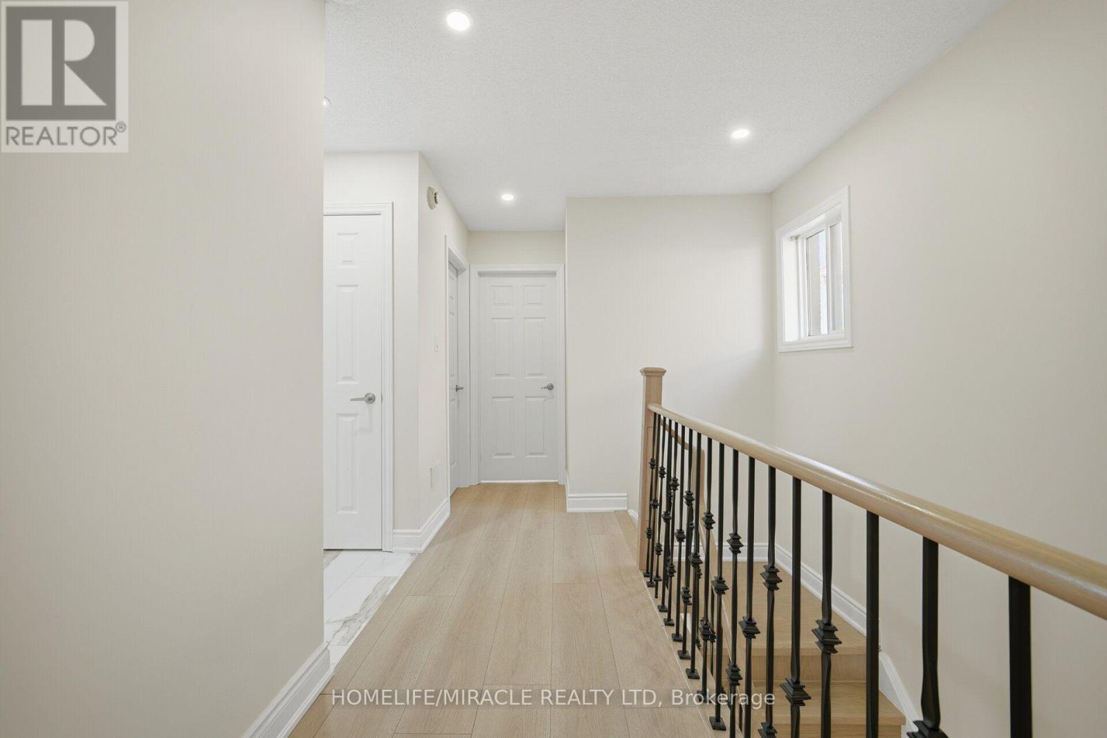 33 Ridgefield Court, Brampton, ON photo 19