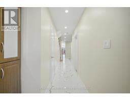 Primary Bedroom - 33 Ridgefield Court, Brampton, ON L6P1B4 Photo 6
