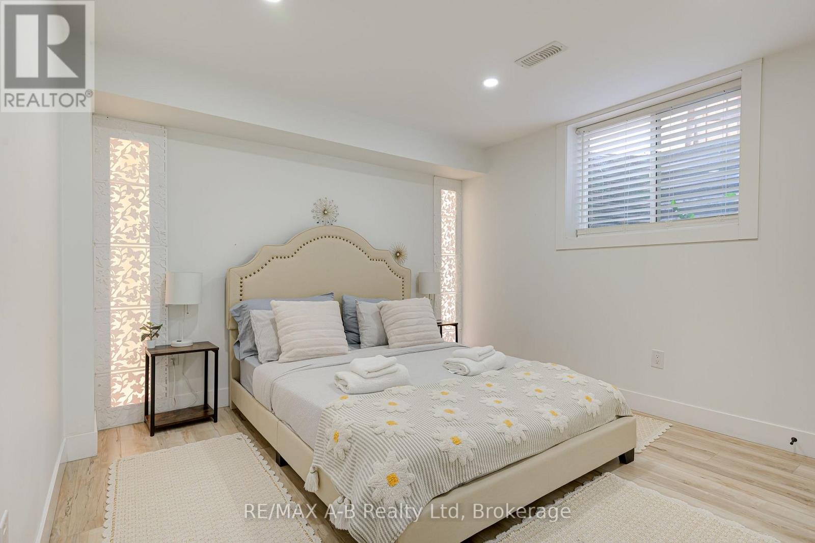258 BRADSHAW DRIVE, Stratford — photo 7