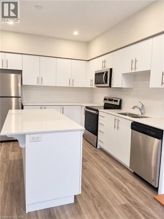 110 FERGUS Avenue Unit# 33, Kitchener — photo 3