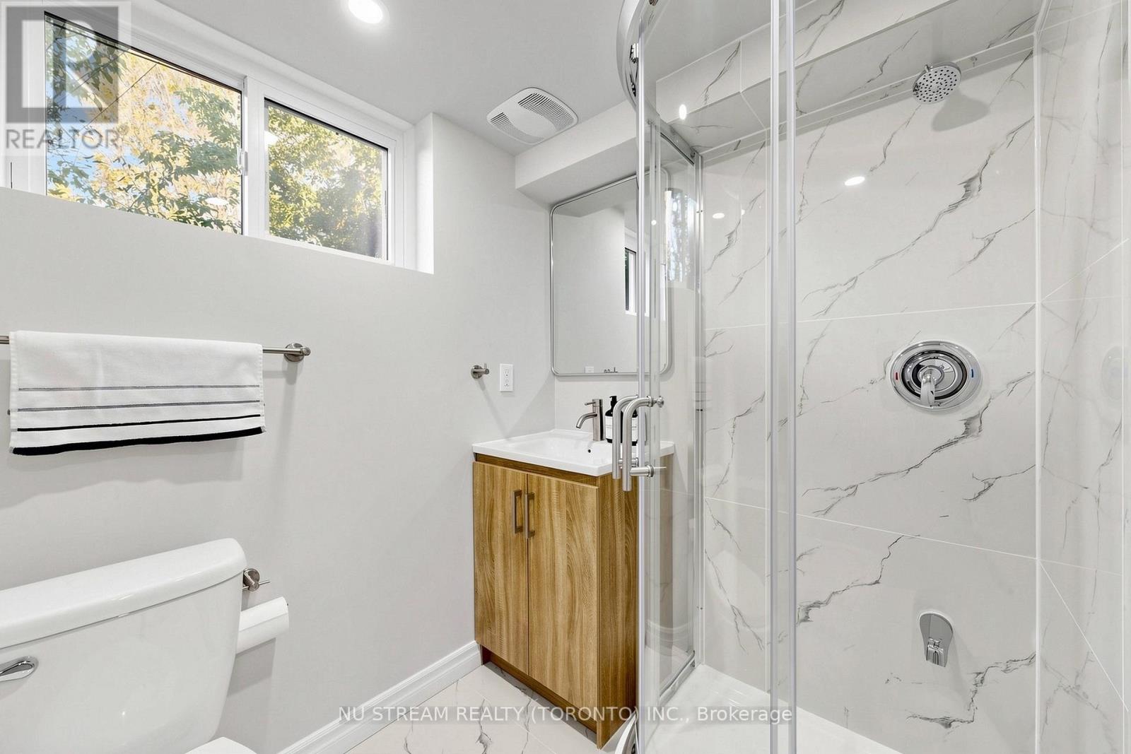 177 Vauxhall Drive, Toronto, ON photo 31