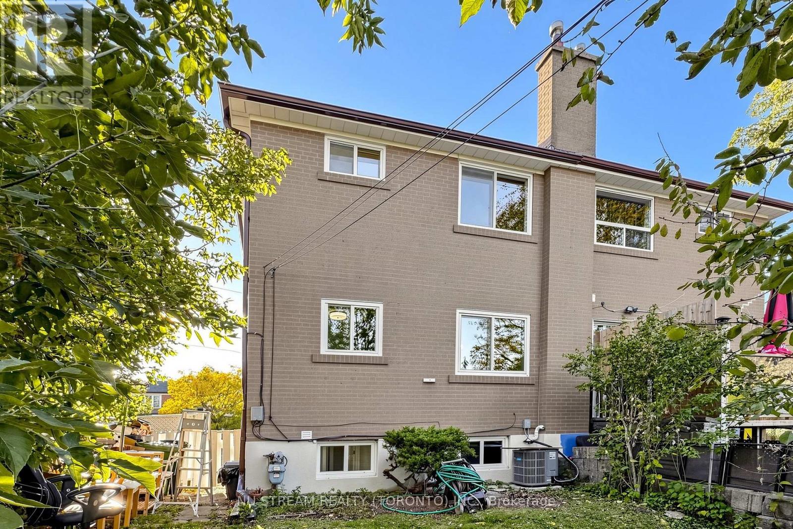 177 Vauxhall Drive, Toronto, ON photo 32