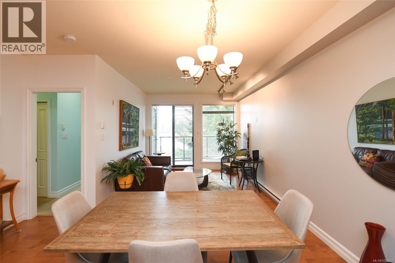 322 2300 Mansfield Dr, Courtenay - Image 1