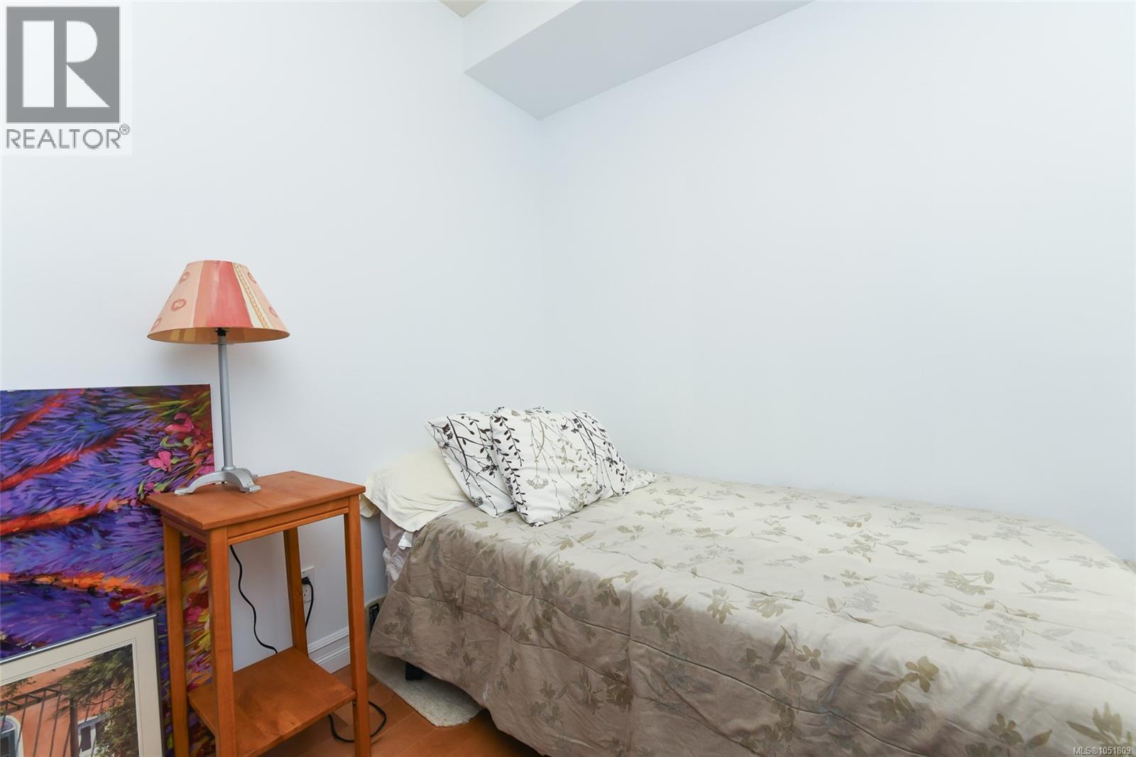 322 2300 Mansfield Dr, Courtenay - Image 1