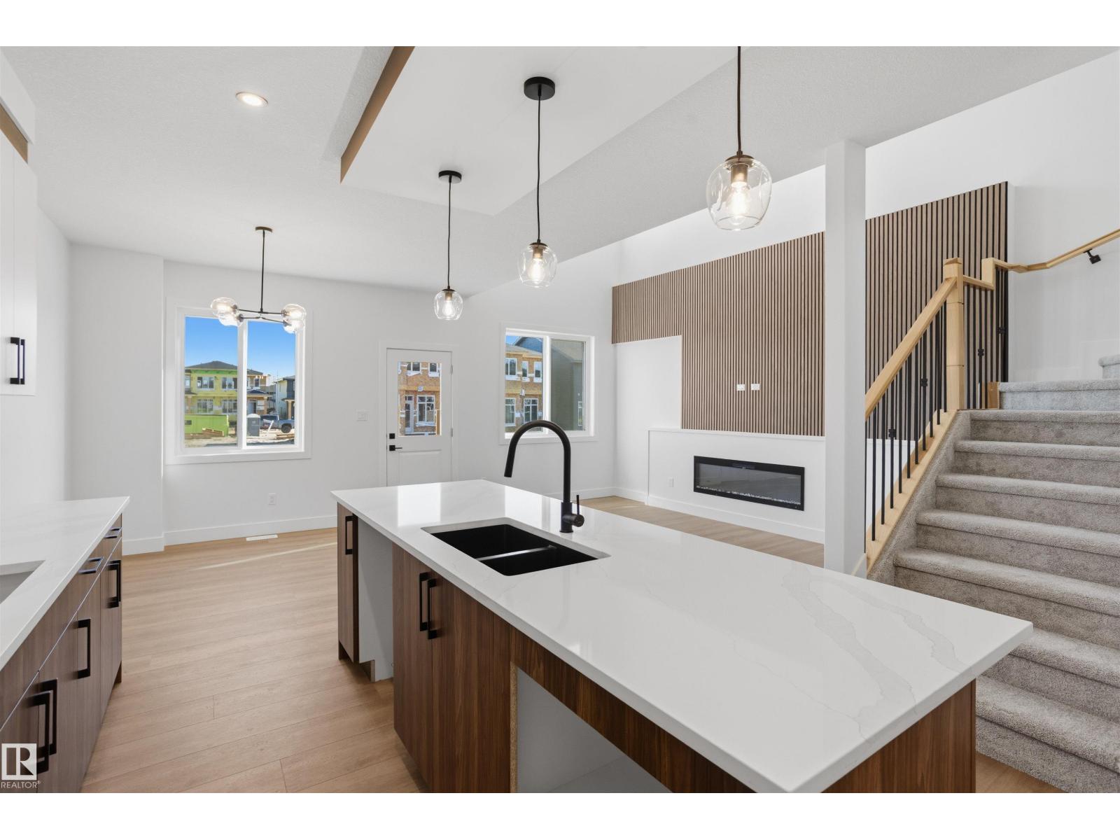 1790 Crossbill LO NW, Edmonton — photo 14