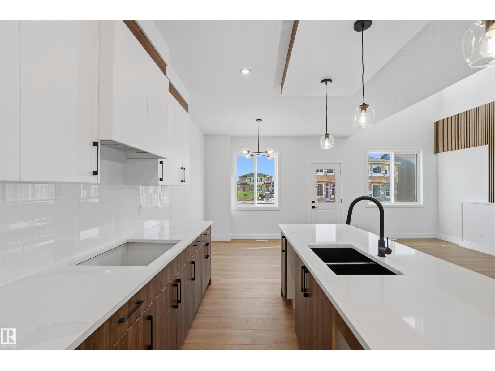 1790 Crossbill LO NW, Edmonton — photo 15