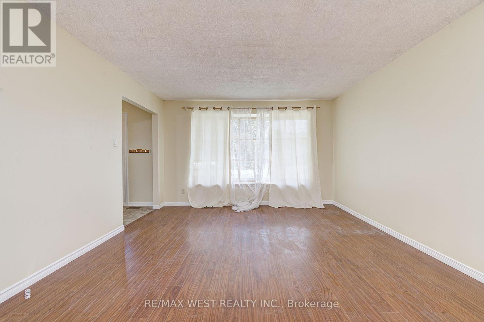 UPPER LVL - 18 GLENFOREST ROAD, Brampton (Northgate) — photo 8