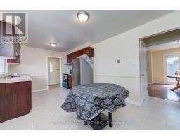 Upper Lvl - 18 Glenforest Road, Brampton, ON L6S1K6 Photo 7