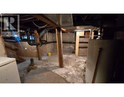 638 12a Street N, Lethbridge, AB T1H2J9 Photo 21