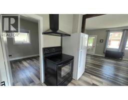 638 12a Street N, Lethbridge, AB T1H2J9 Photo 16