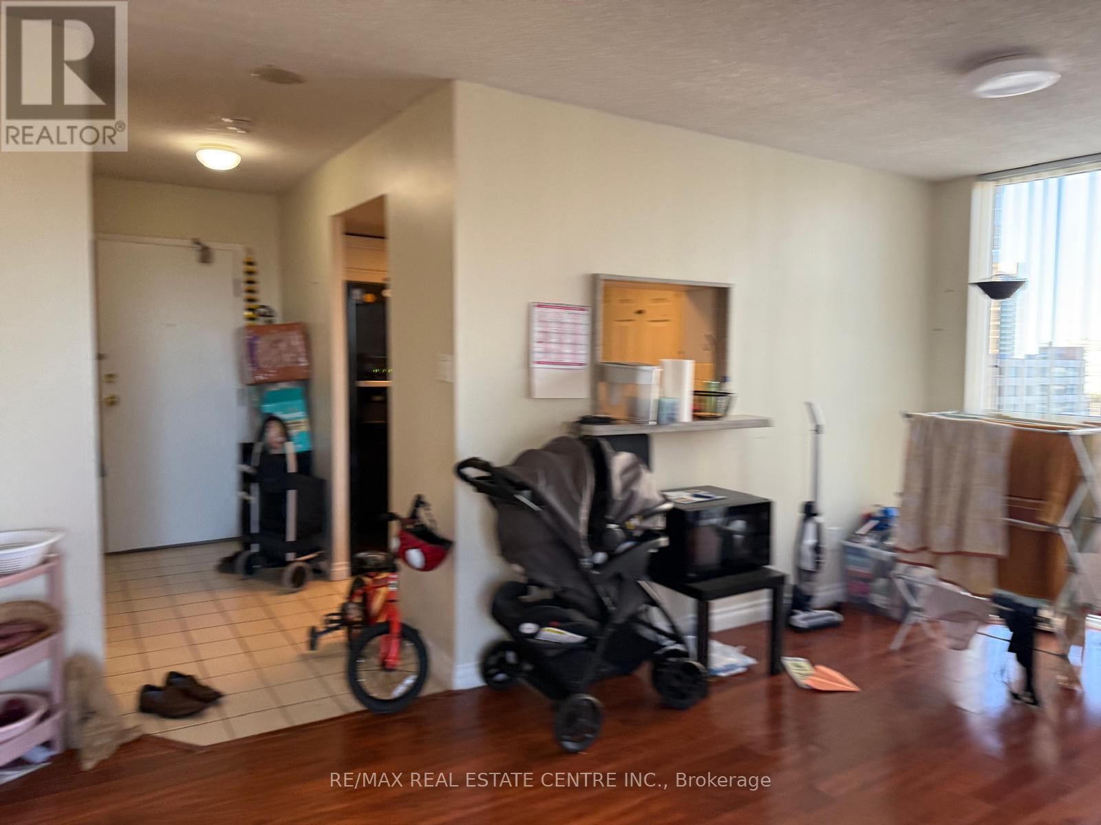 #1210 265 ENFIELD PLACE - 11