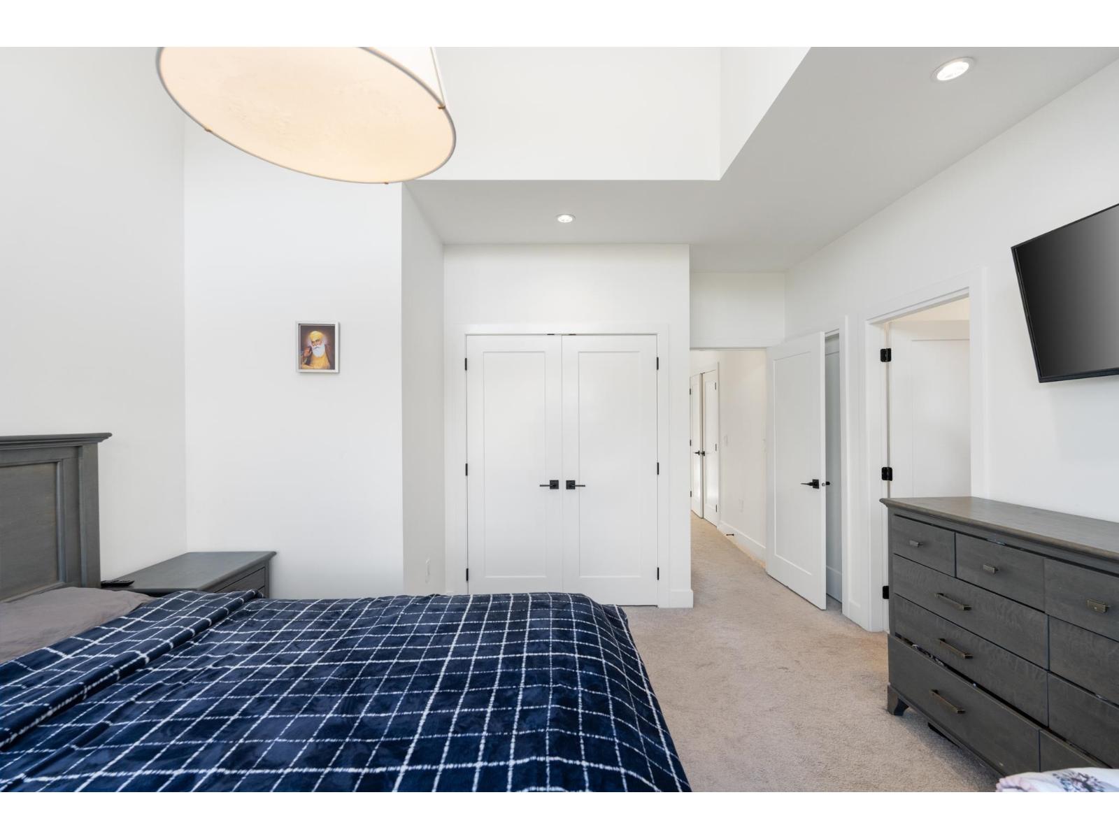 Photo of 14 15030 28 AVENUE 21