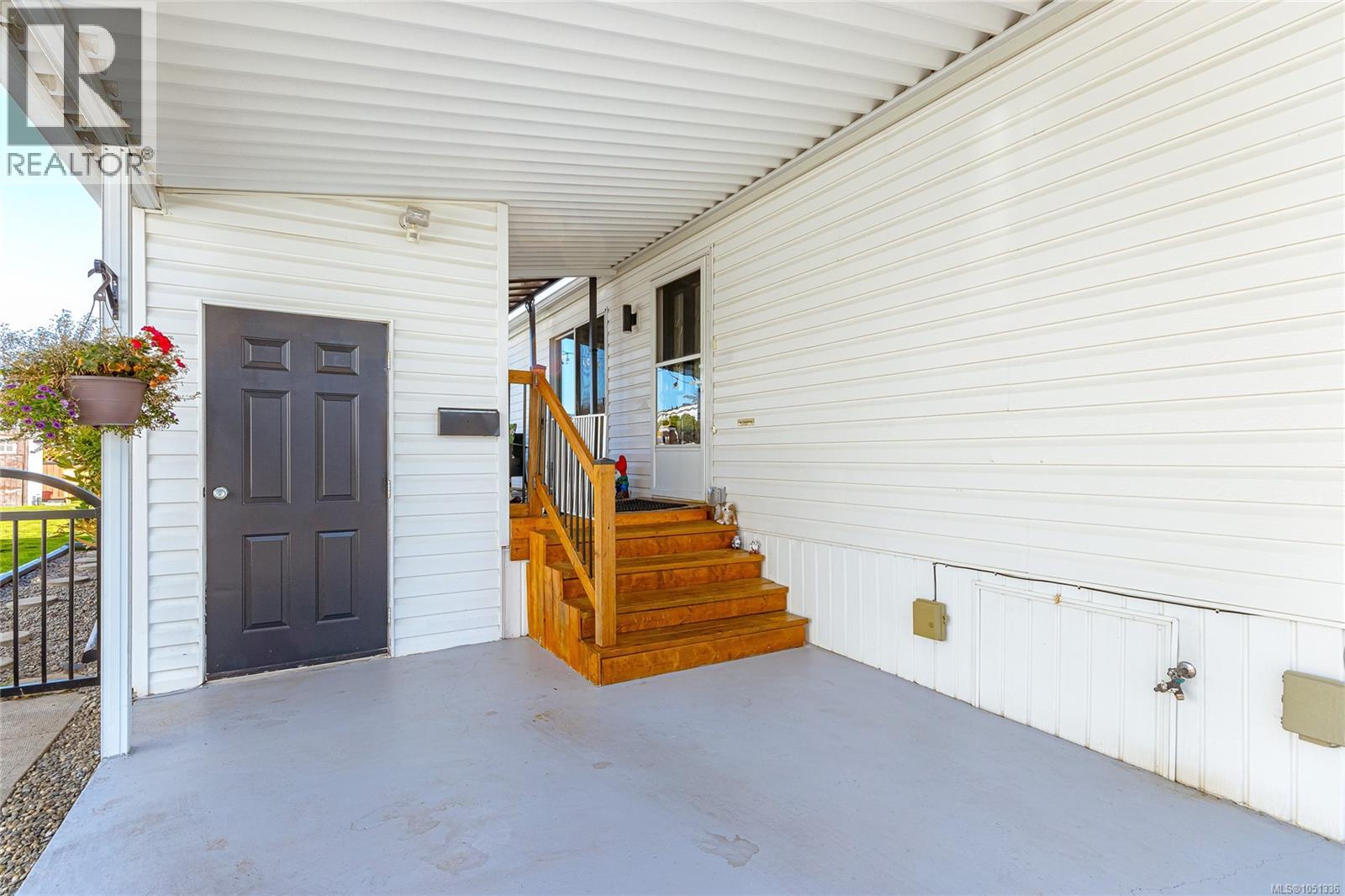 #30 7583 Central Saanich Rd - 27