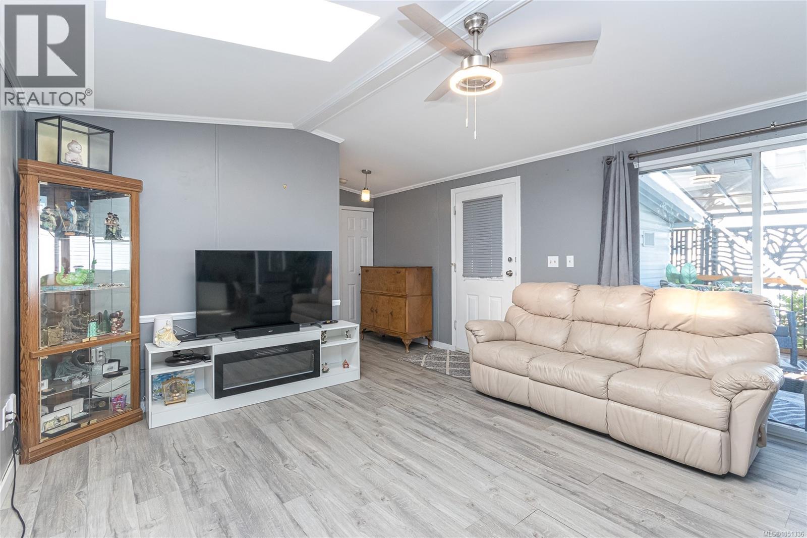 #30 7583 Central Saanich Rd - 3