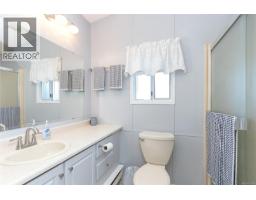 30 7583 Central Saanich Rd, Central Saanich, BC V8M2B6 Photo 15