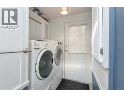 30 7583 Central Saanich Rd, Central Saanich, BC V8M2B6 Photo 18