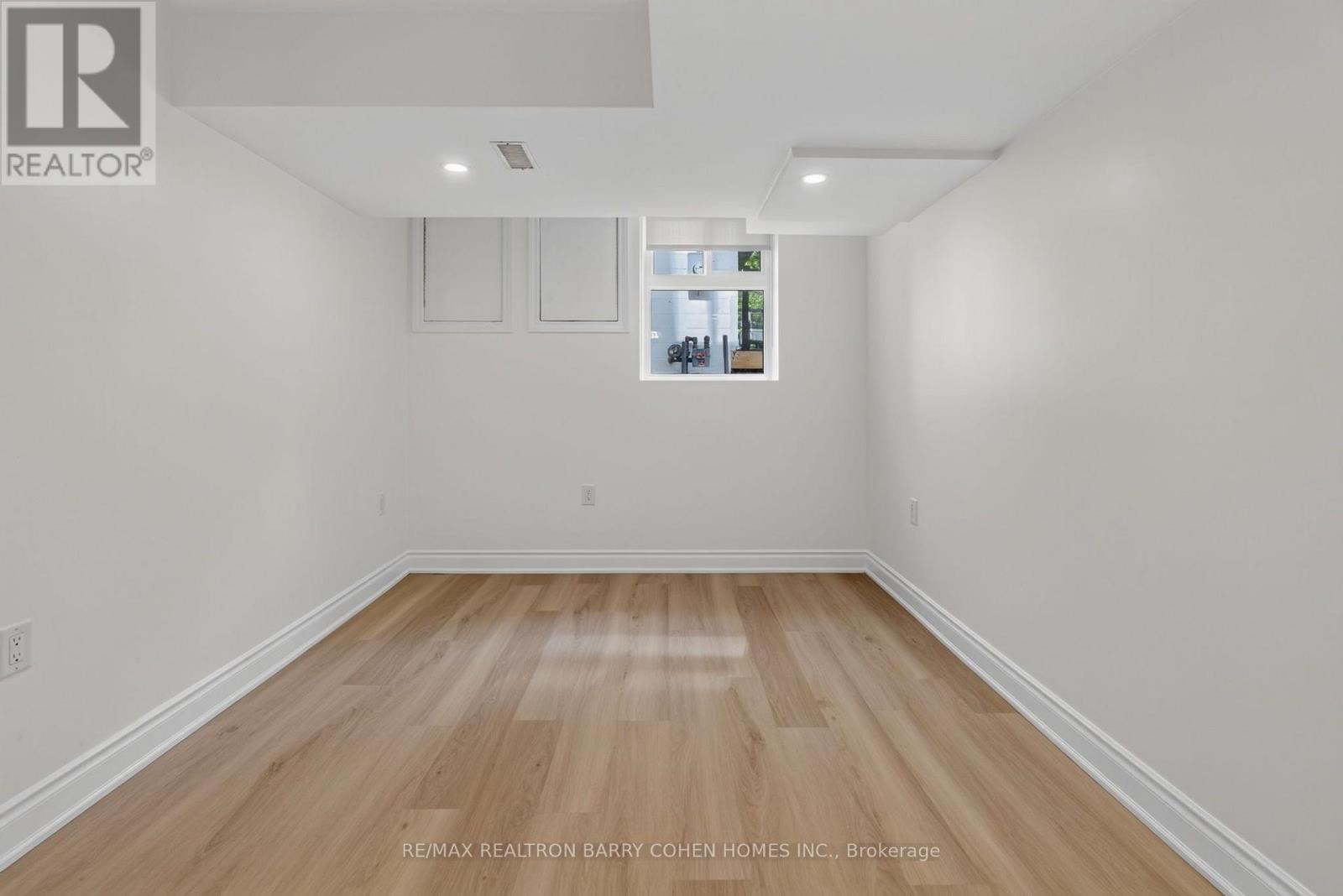 LOWER - 371 HOWLAND AVENUE, Toronto (Casa Loma) — photo 10
