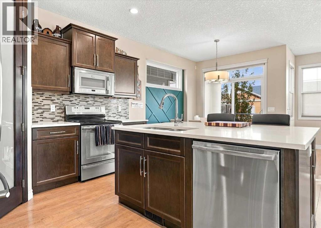 485 River Heights Crescent, Cochrane