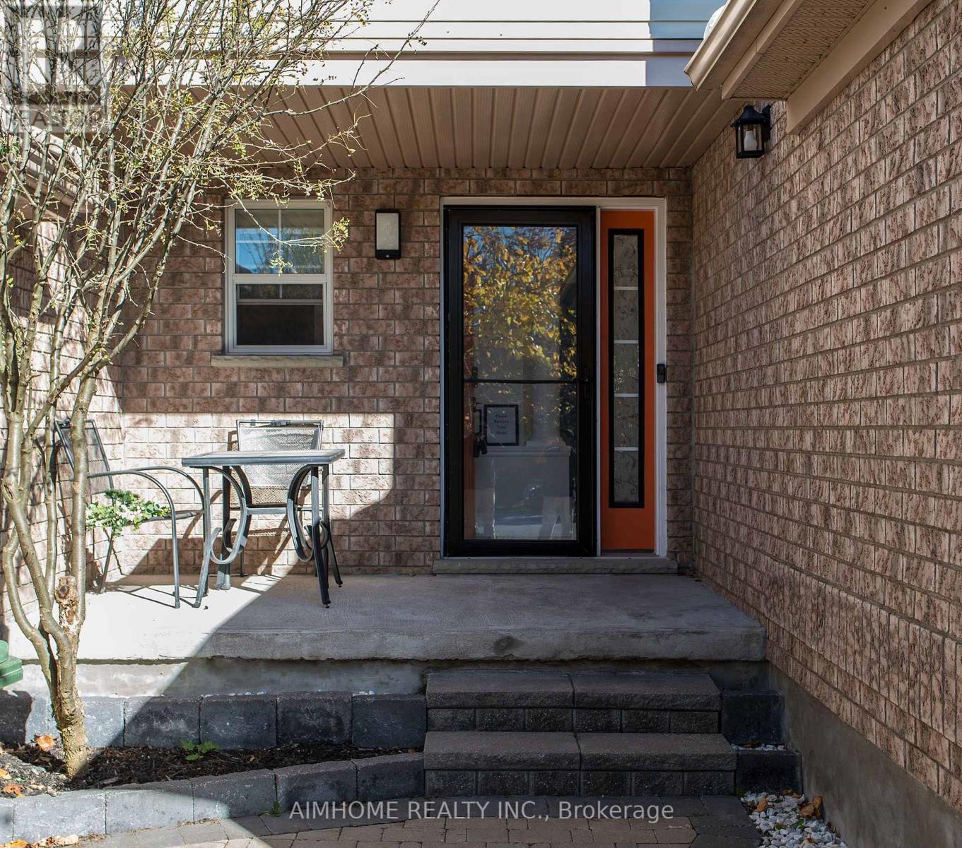 11 Kearney Street, Guelph, ON photo 2