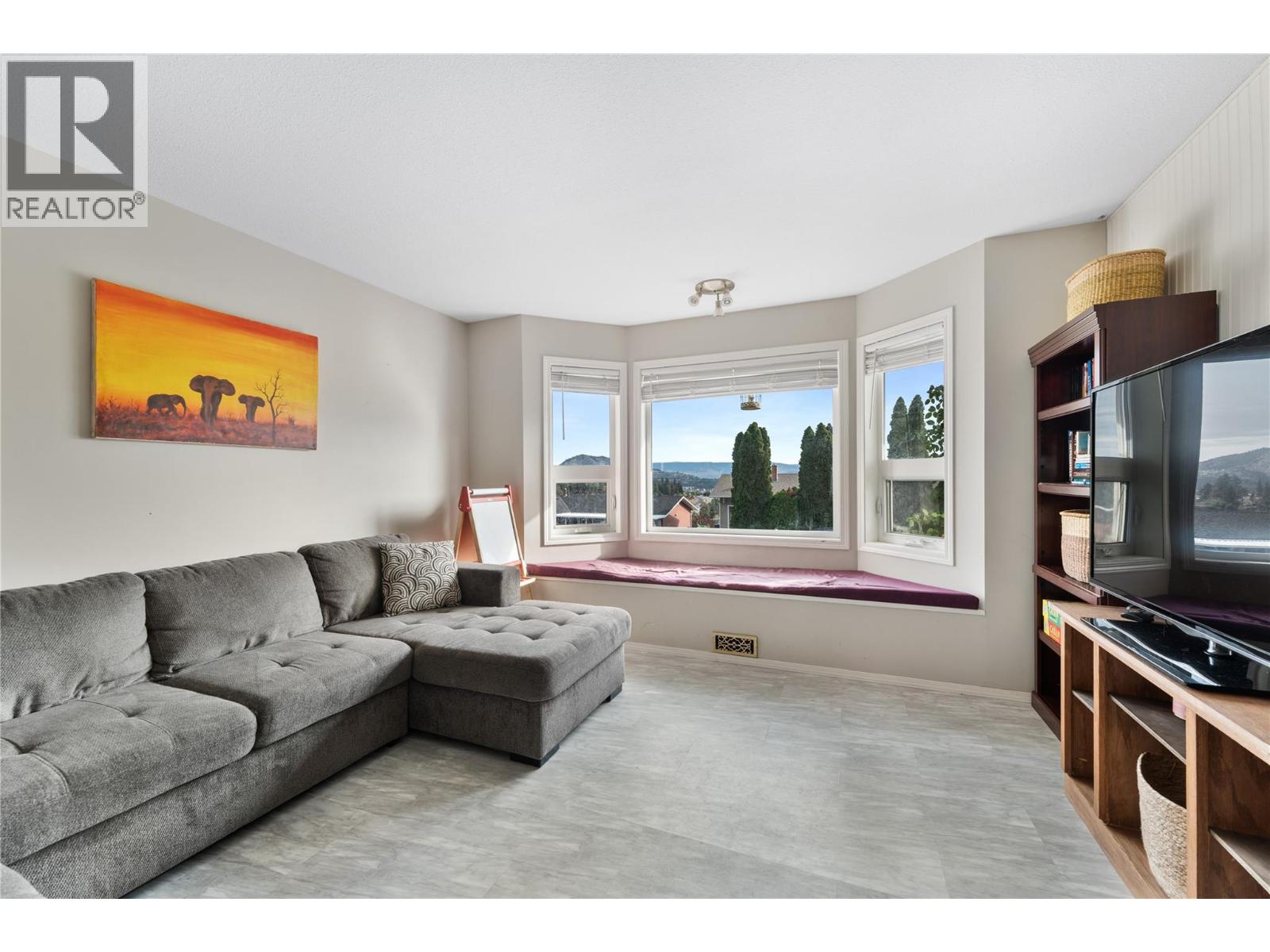 3772 Glenway Road - 4