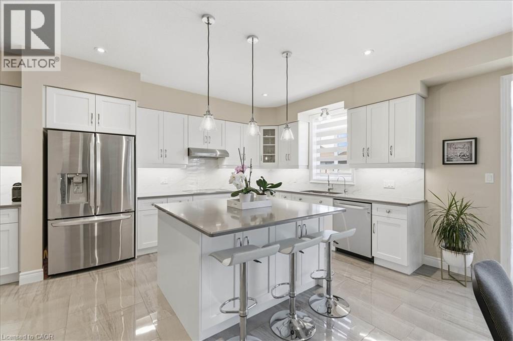 787 SNOWBERRY Court, Waterloo — photo 10