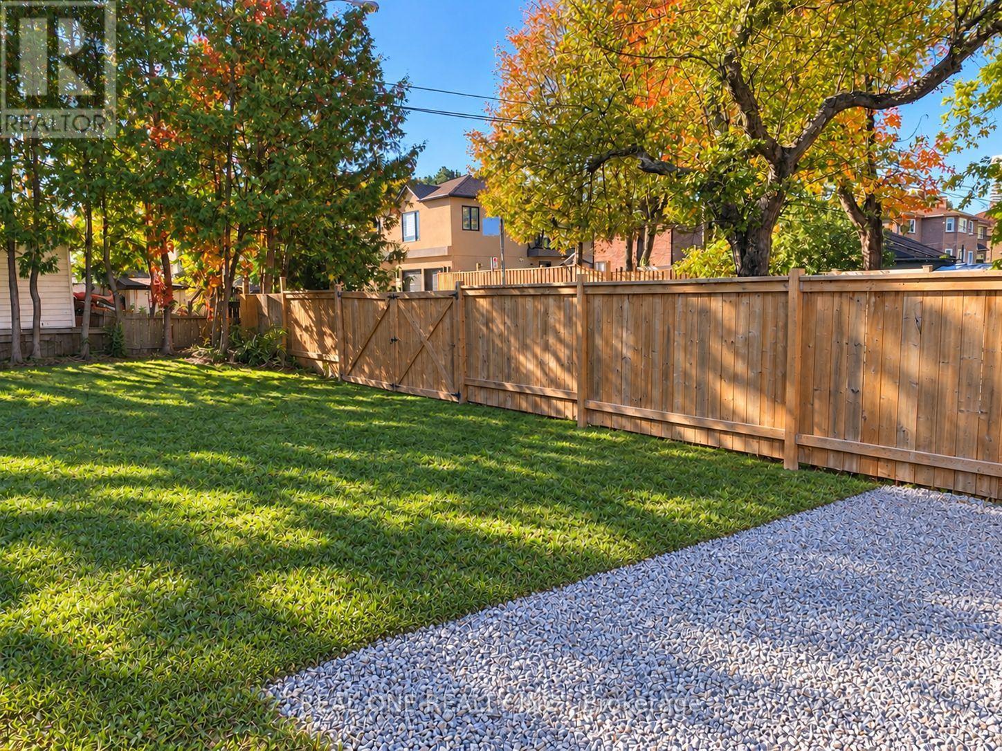 149 Bishop Avenue, Toronto, ON photo 20
