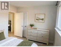 Bedroom 4 - 149 Bishop Avenue, Toronto, ON M2M1Z7 Photo 14