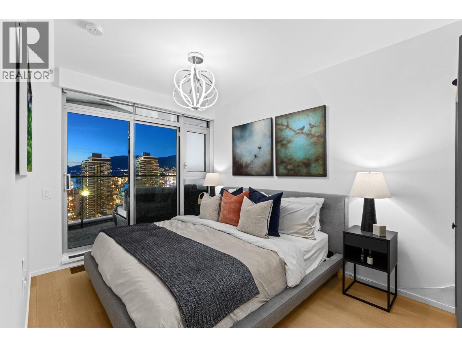 Photo of 2903 889 PACIFIC STREET 15