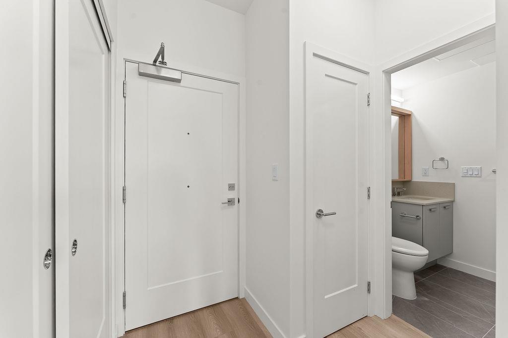 Photo of 220 13760 75A AVENUE 16