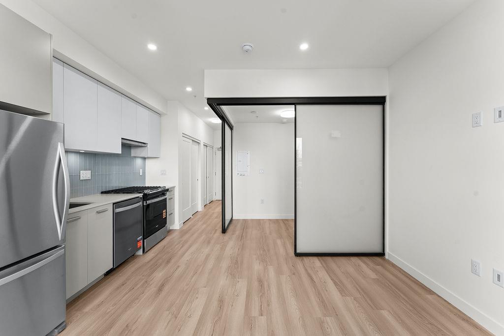 Photo of 220 13760 75A AVENUE 6