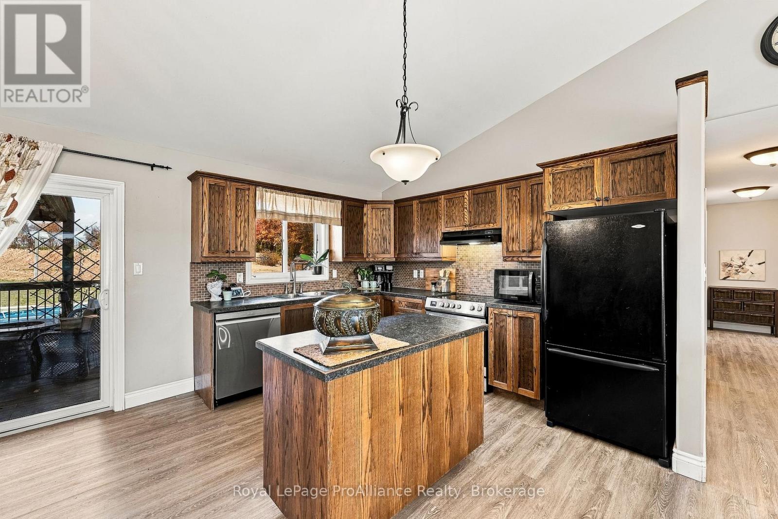 758 County Rd 41 Road, Brighton, ON photo 14