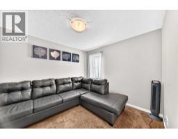 151 Windwood Grove Sw, Airdrie, AB T4B3S8 Photo 15