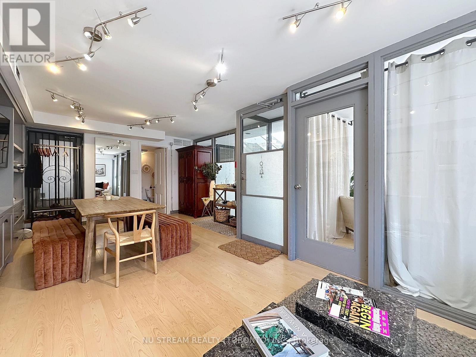 201 - 1110 YONGE STREET, Toronto (Annex) — photo 5