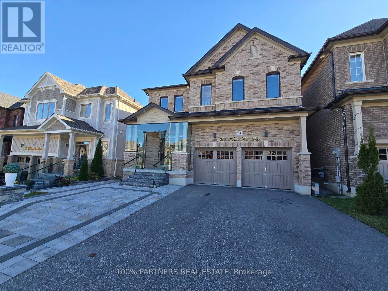 219 William Fair Drive, Clarington, ON photo 2