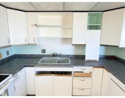 Bedroom 2 - 10751 109 Av, Westlock, AB T7P1B9 Photo 6