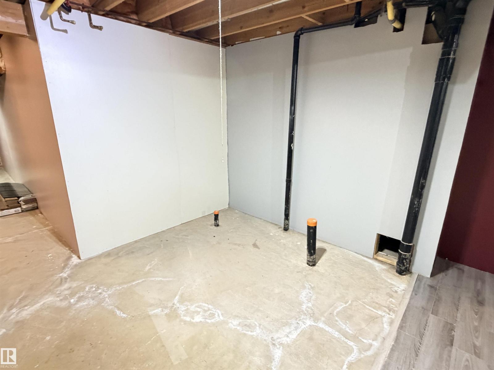 10751 109 AV, photo 38 of 61
