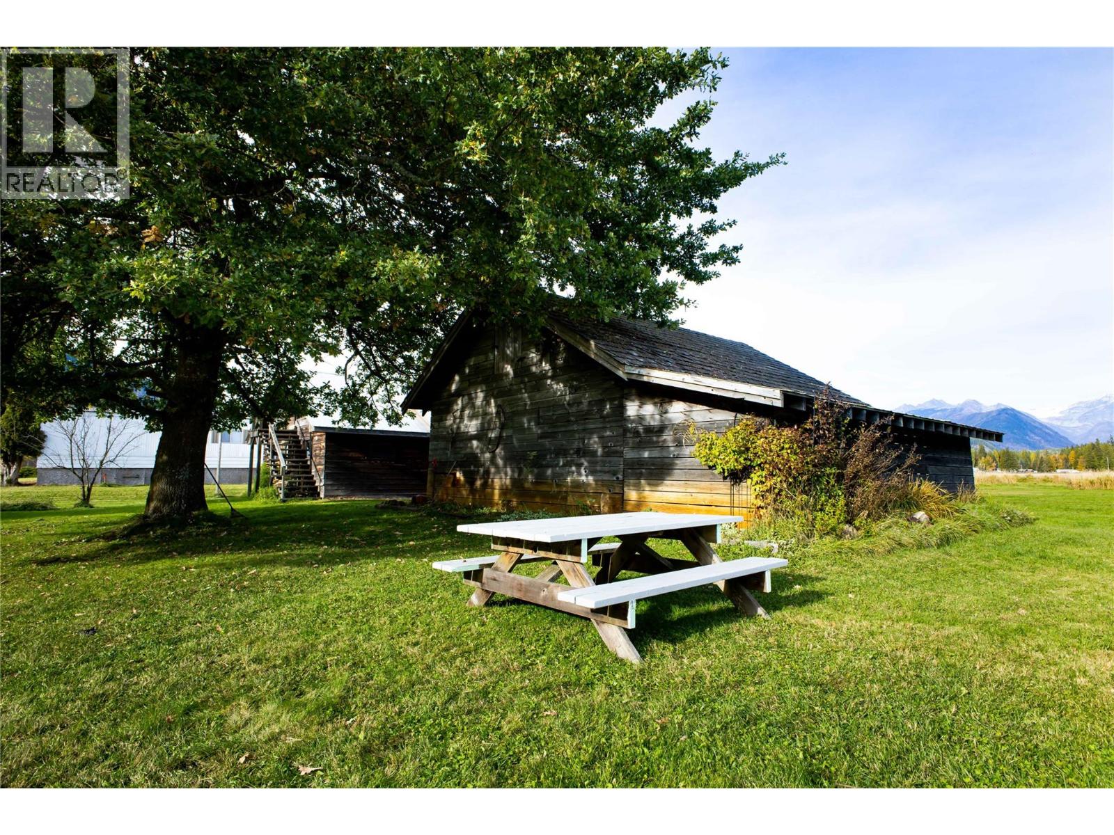 13226 Highway 31 - 11
