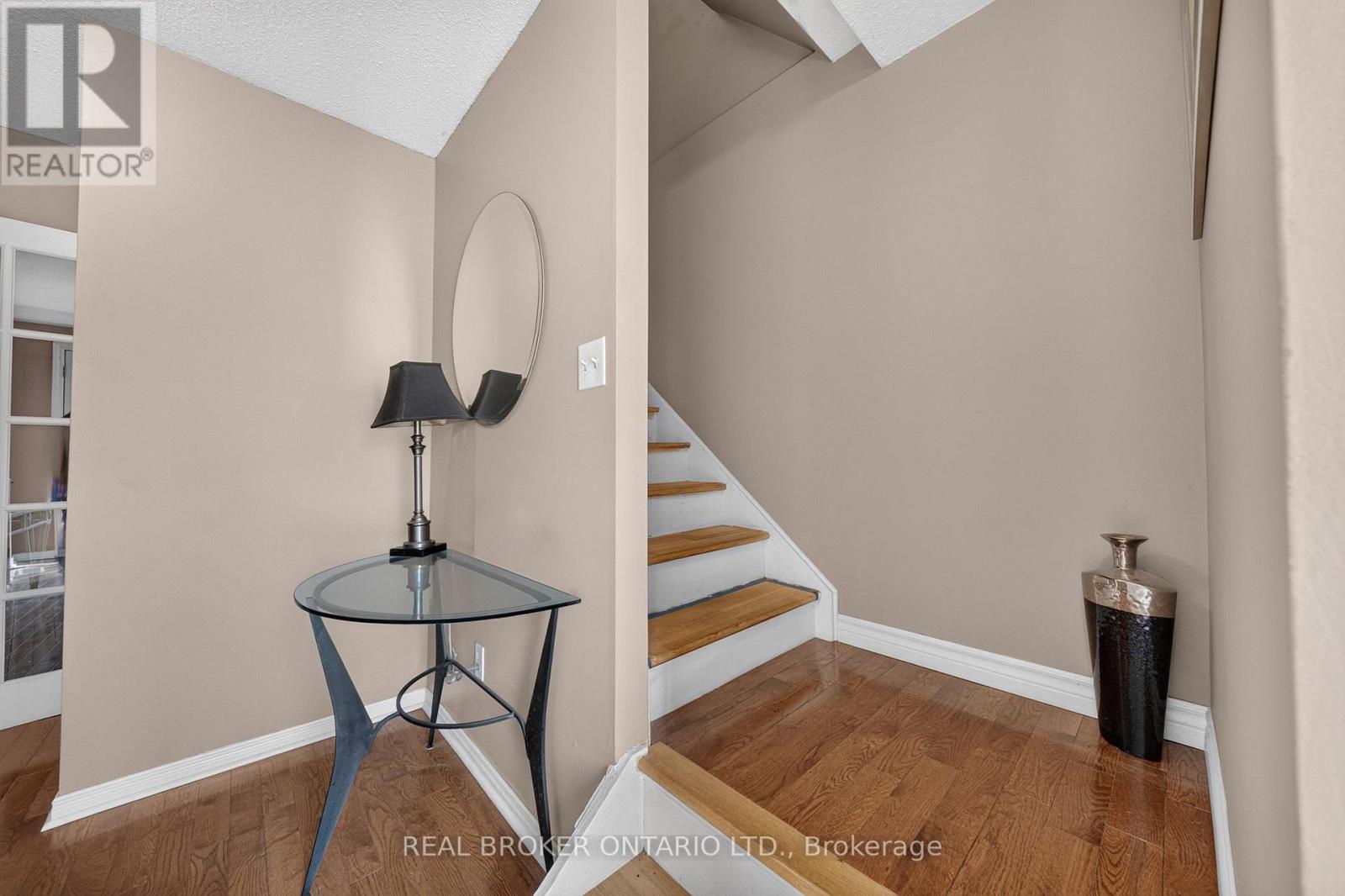 76 Golden Orchard Drive, Hamilton, ON photo 17
