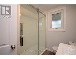 657 Golden Avenue, Ottawa, ON K2A2G3 Photo 18