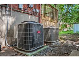 657 Golden Avenue, Ottawa, ON K2A2G3 Photo 38