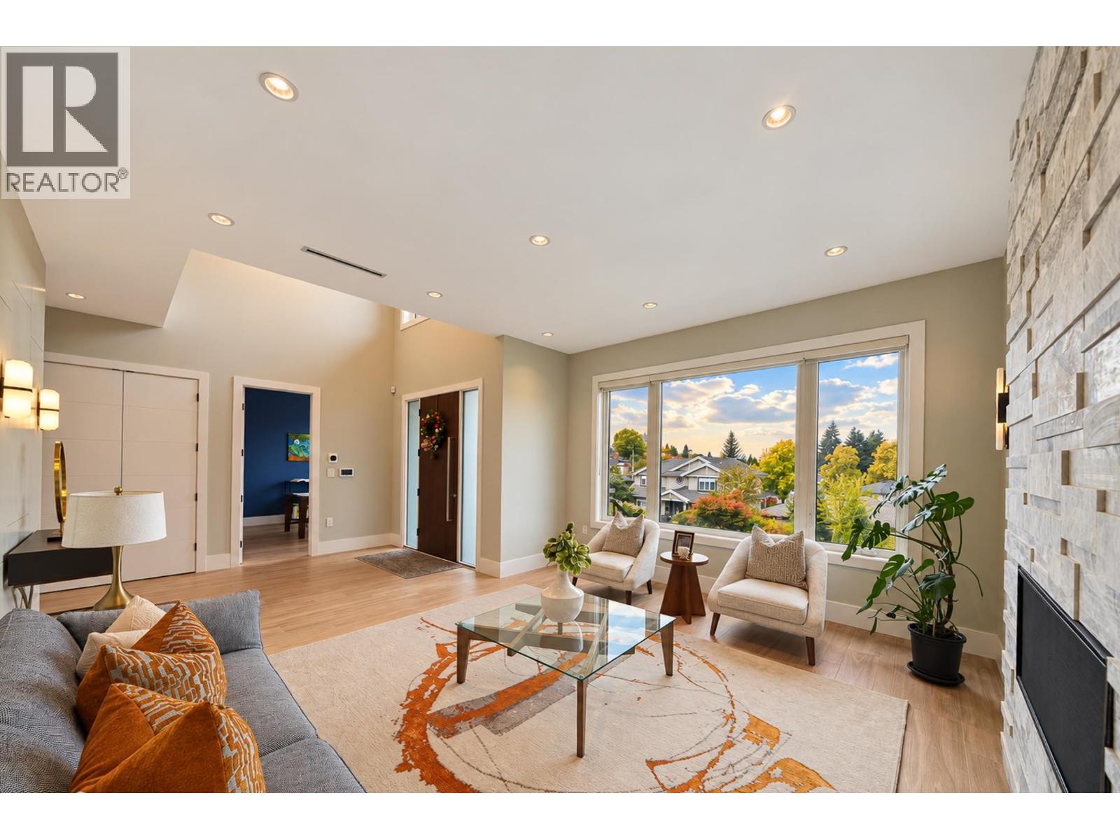 Photo of 6376 BURNS STREET 6