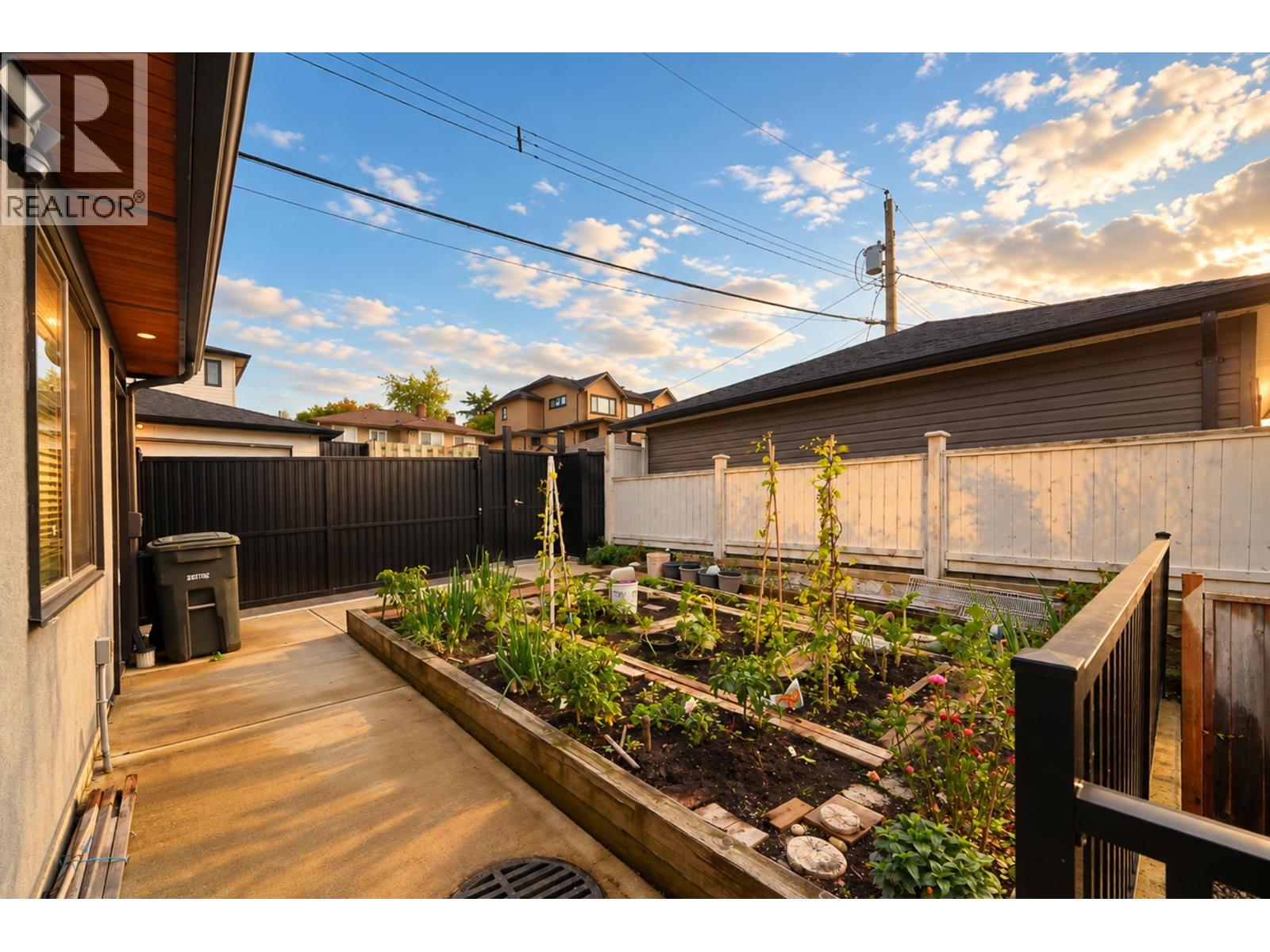 Photo of 6376 BURNS STREET 36