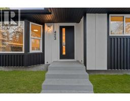 3pc Bathroom - 423 Queen Anne Way Se, Calgary, AB T2J4R8 Photo 10
