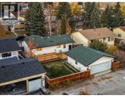 Laundry room - 423 Queen Anne Way Se, Calgary, AB T2J4R8 Photo 9